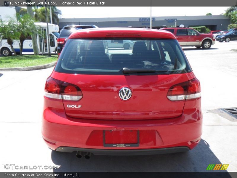 Tornado Red / Titan Black 2013 Volkswagen Golf 4 Door
