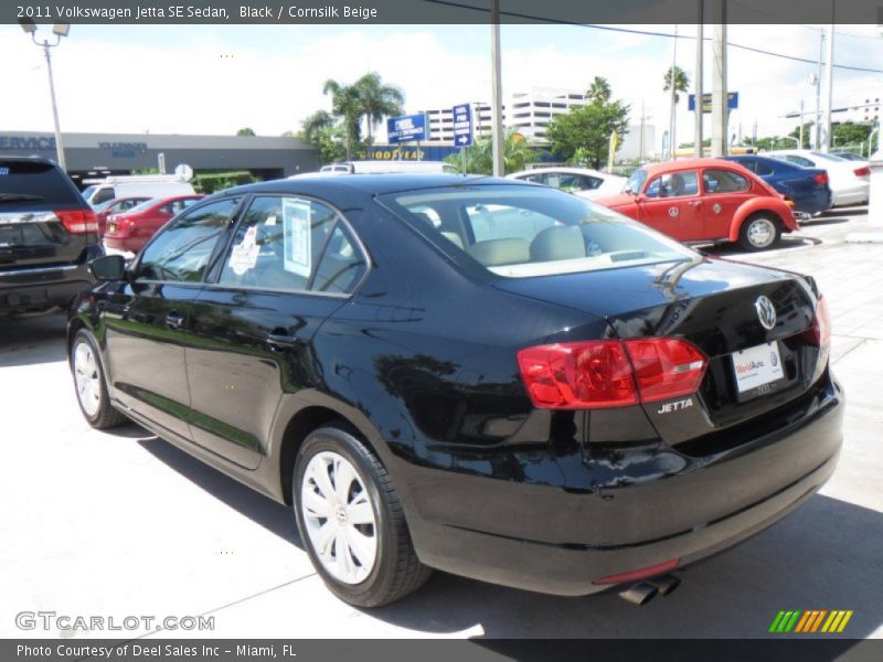 Black / Cornsilk Beige 2011 Volkswagen Jetta SE Sedan