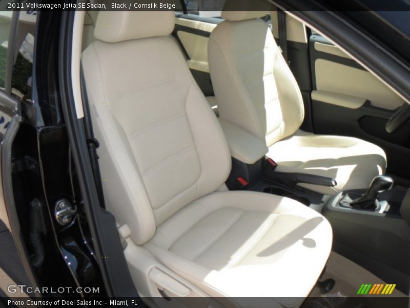 Black / Cornsilk Beige 2011 Volkswagen Jetta SE Sedan