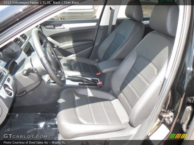 Black / Titan Black 2013 Volkswagen Passat 2.5L SE