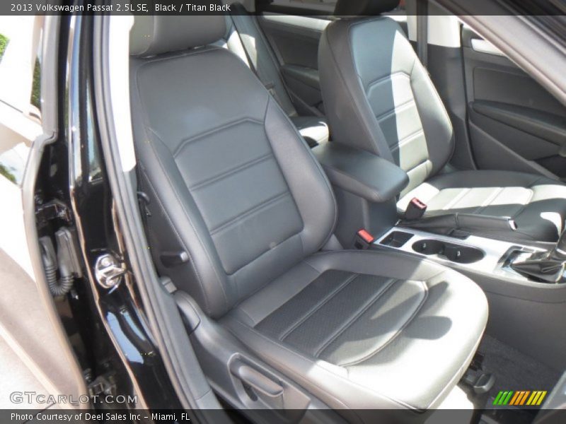 Black / Titan Black 2013 Volkswagen Passat 2.5L SE