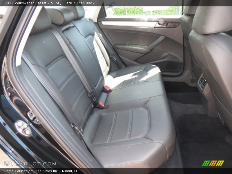 Black / Titan Black 2013 Volkswagen Passat 2.5L SE