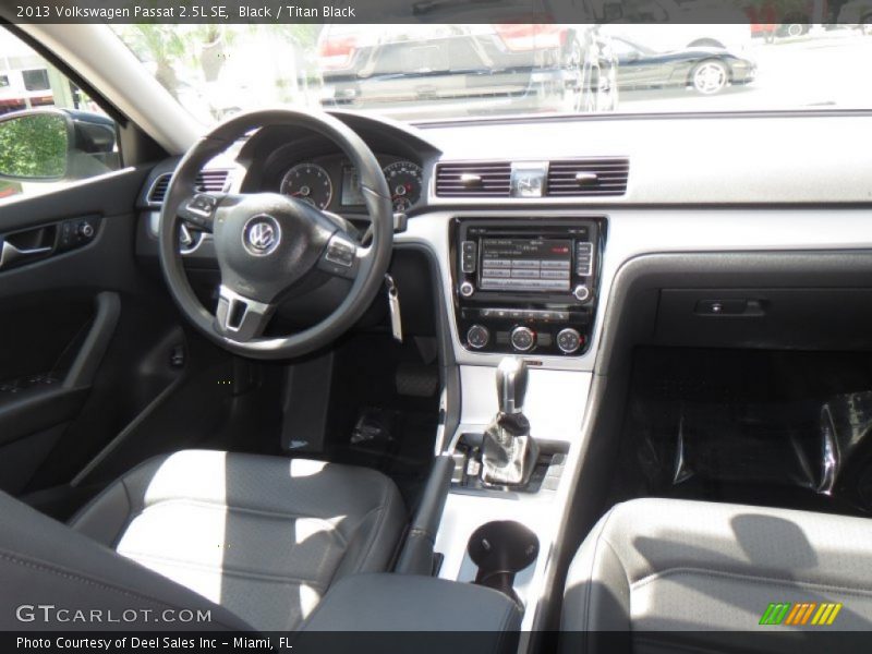 Black / Titan Black 2013 Volkswagen Passat 2.5L SE