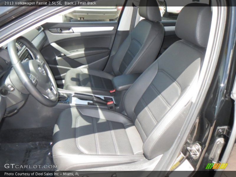 Black / Titan Black 2013 Volkswagen Passat 2.5L SE