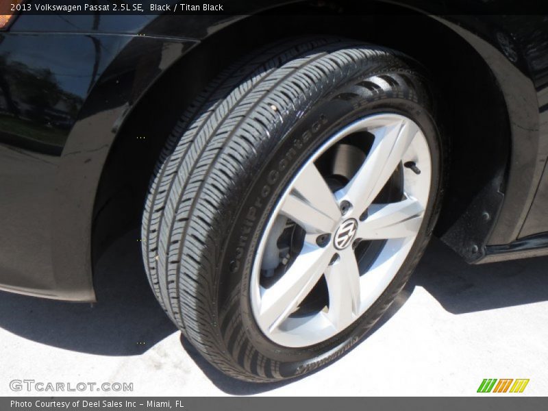 Black / Titan Black 2013 Volkswagen Passat 2.5L SE