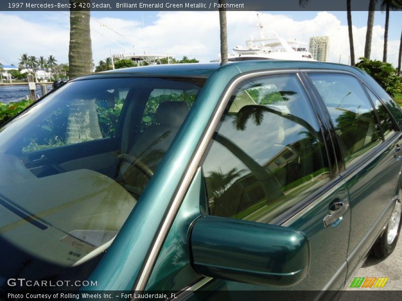 Brilliant Emerald Green Metallic / Parchment 1997 Mercedes-Benz S 420 Sedan