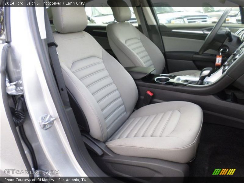 Ingot Silver / Earth Gray 2014 Ford Fusion S