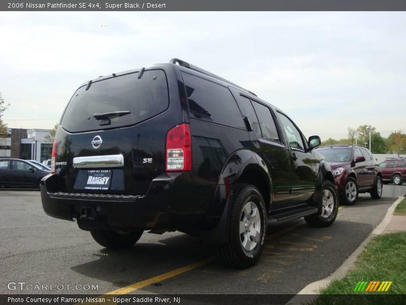 Super Black / Desert 2006 Nissan Pathfinder SE 4x4