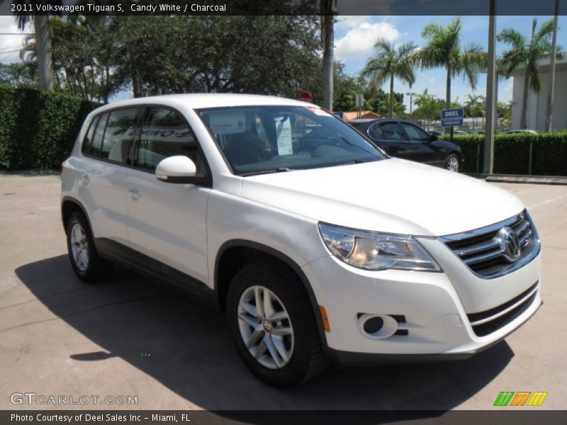 Candy White / Charcoal 2011 Volkswagen Tiguan S