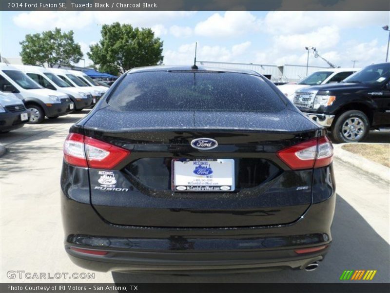 Tuxedo Black / Charcoal Black 2014 Ford Fusion SE