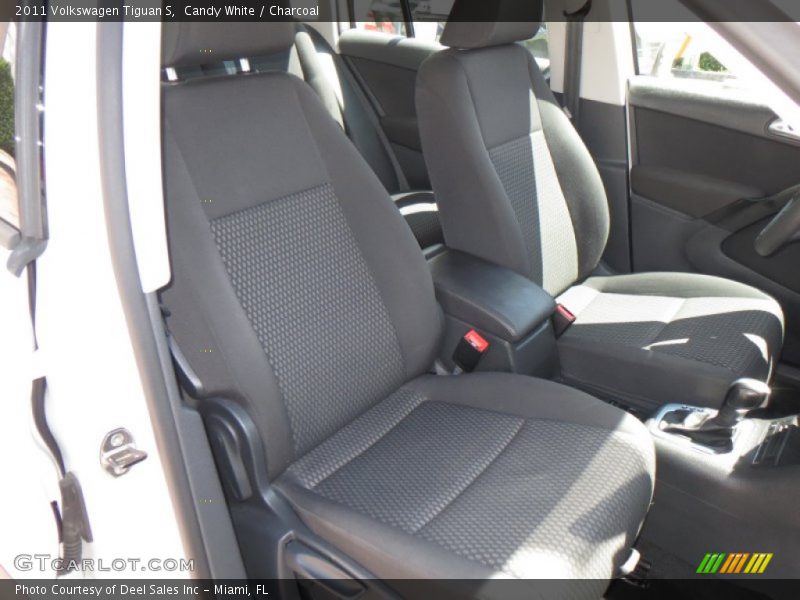 Candy White / Charcoal 2011 Volkswagen Tiguan S