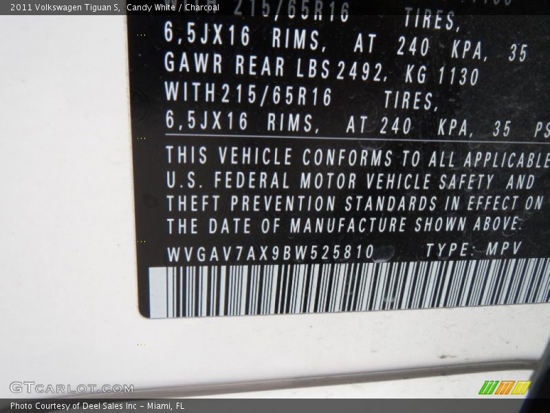 Candy White / Charcoal 2011 Volkswagen Tiguan S