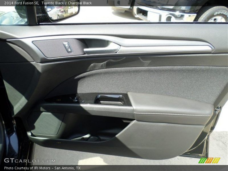 Tuxedo Black / Charcoal Black 2014 Ford Fusion SE