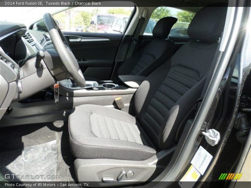 Tuxedo Black / Charcoal Black 2014 Ford Fusion SE