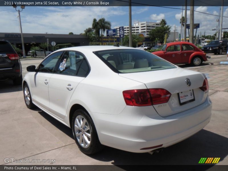 Candy White / Cornsilk Beige 2011 Volkswagen Jetta SE Sedan