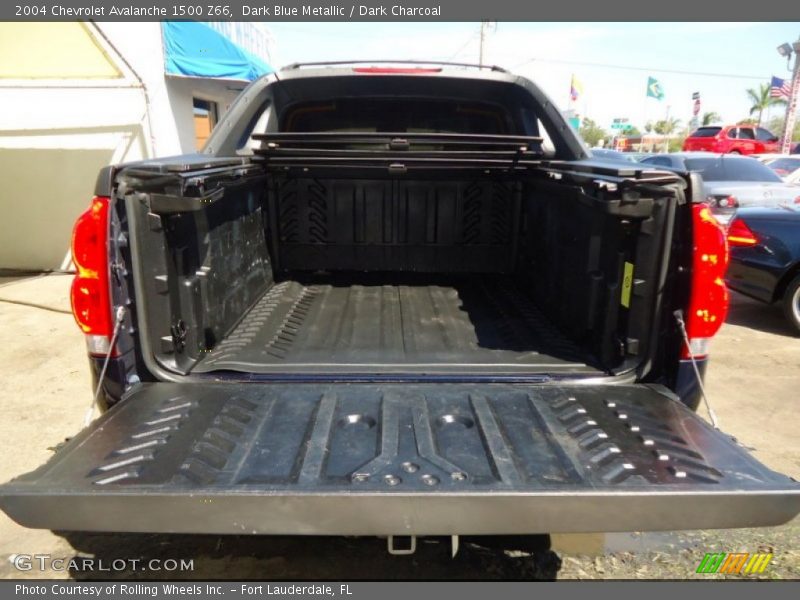 Dark Blue Metallic / Dark Charcoal 2004 Chevrolet Avalanche 1500 Z66