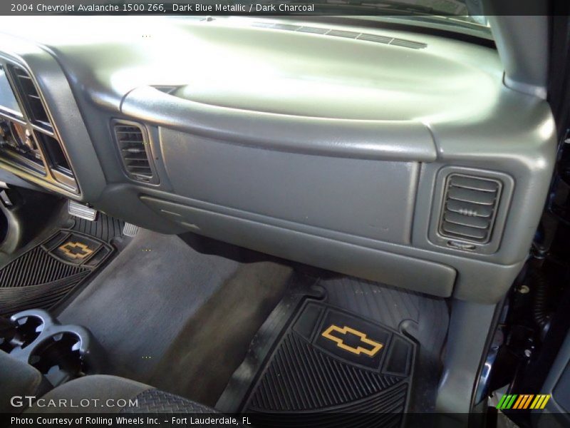 Dark Blue Metallic / Dark Charcoal 2004 Chevrolet Avalanche 1500 Z66