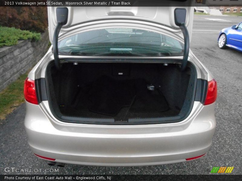 Moonrock Silver Metallic / Titan Black 2013 Volkswagen Jetta SE Sedan