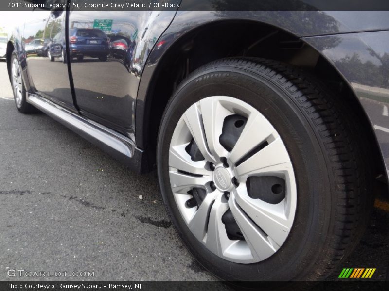 Graphite Gray Metallic / Off-Black 2011 Subaru Legacy 2.5i