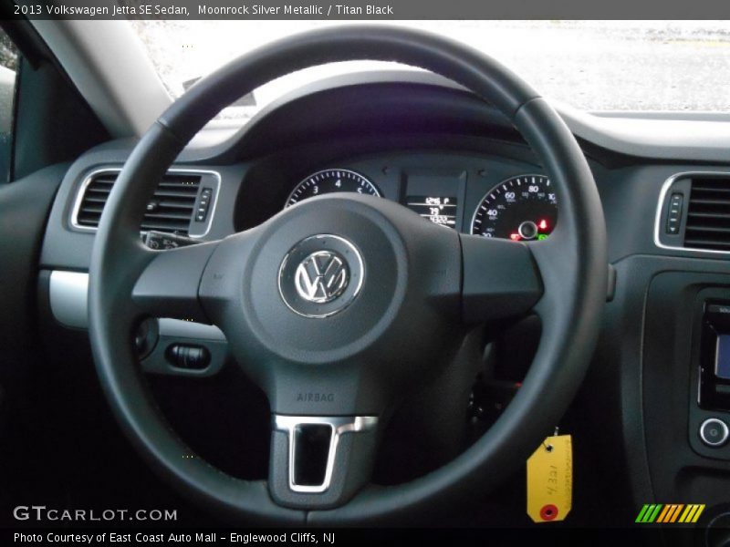 Moonrock Silver Metallic / Titan Black 2013 Volkswagen Jetta SE Sedan
