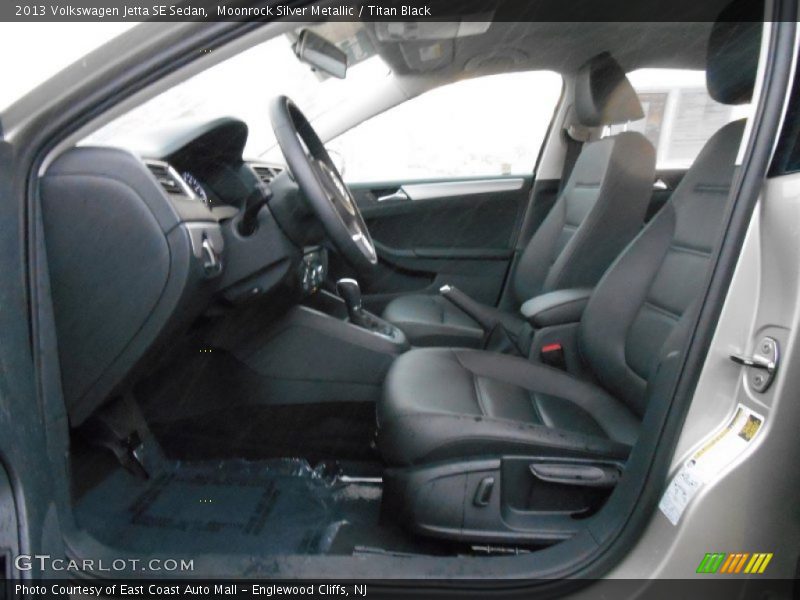 Moonrock Silver Metallic / Titan Black 2013 Volkswagen Jetta SE Sedan