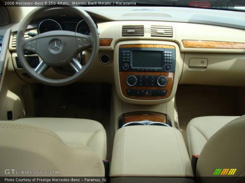 Majestic Black Metallic / Macadamia 2008 Mercedes-Benz R 350 4Matic