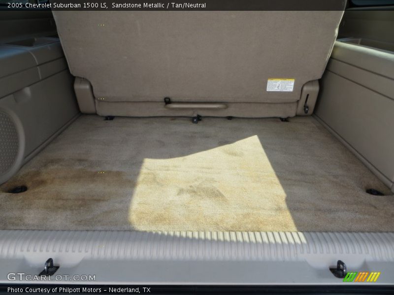 Sandstone Metallic / Tan/Neutral 2005 Chevrolet Suburban 1500 LS