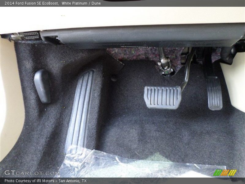 White Platinum / Dune 2014 Ford Fusion SE EcoBoost