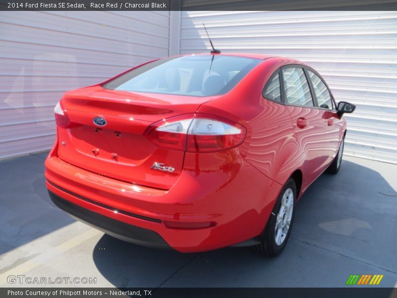 Race Red / Charcoal Black 2014 Ford Fiesta SE Sedan