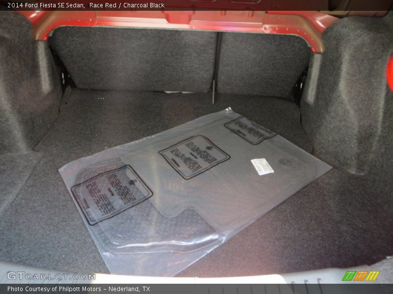 Race Red / Charcoal Black 2014 Ford Fiesta SE Sedan