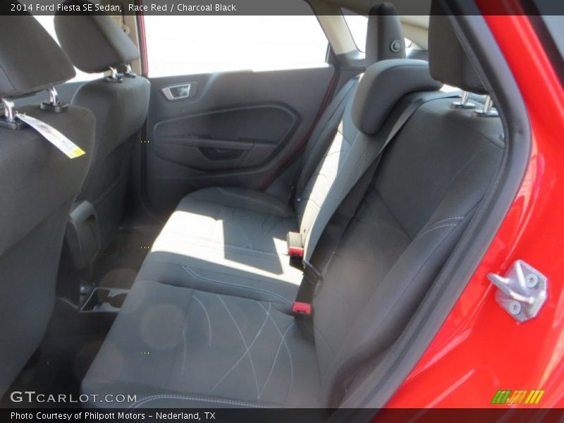 Race Red / Charcoal Black 2014 Ford Fiesta SE Sedan
