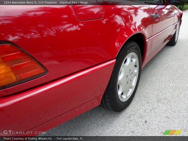 Imperial Red / Beige 1994 Mercedes-Benz SL 320 Roadster