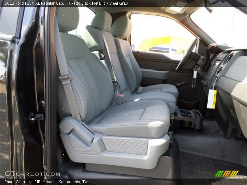 Tuxedo Black Metallic / Steel Gray 2013 Ford F150 XL Regular Cab