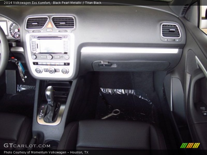 Black Pearl Metallic / Titan Black 2014 Volkswagen Eos Komfort