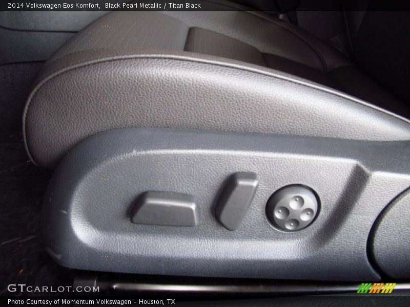 Black Pearl Metallic / Titan Black 2014 Volkswagen Eos Komfort