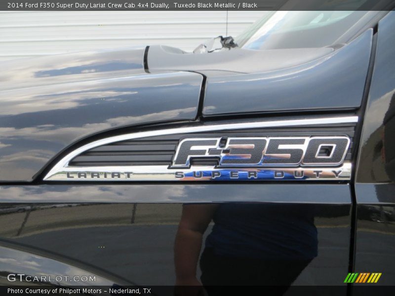  2014 F350 Super Duty Lariat Crew Cab 4x4 Dually Logo