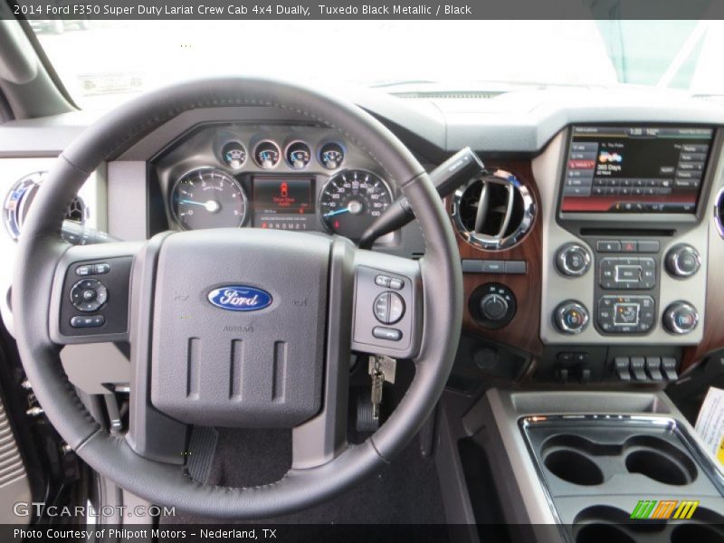 Dashboard of 2014 F350 Super Duty Lariat Crew Cab 4x4 Dually