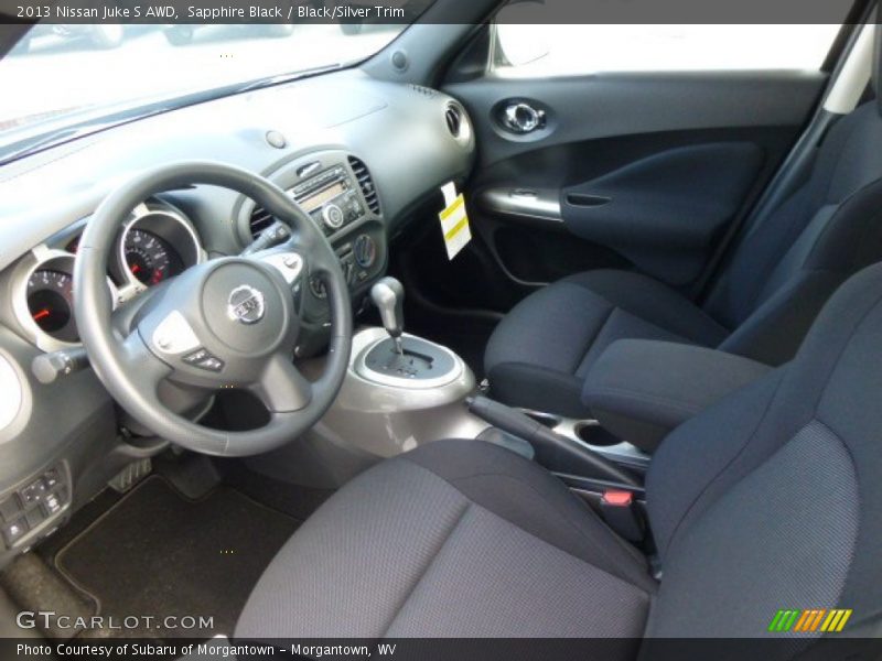 Sapphire Black / Black/Silver Trim 2013 Nissan Juke S AWD