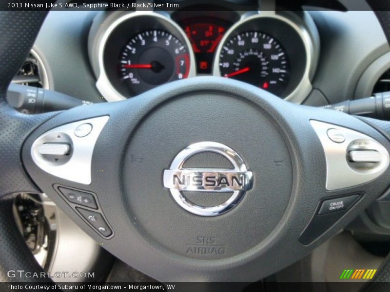 Sapphire Black / Black/Silver Trim 2013 Nissan Juke S AWD