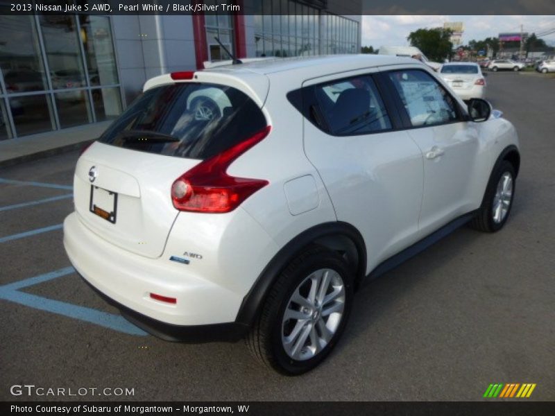 Pearl White / Black/Silver Trim 2013 Nissan Juke S AWD