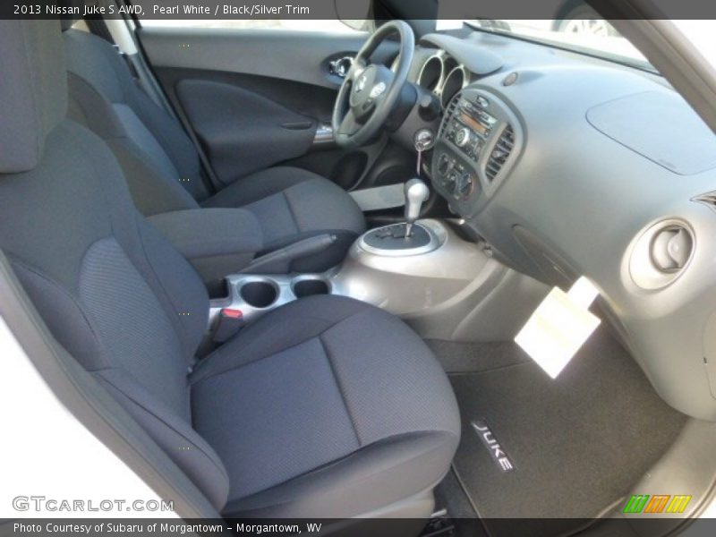 Pearl White / Black/Silver Trim 2013 Nissan Juke S AWD