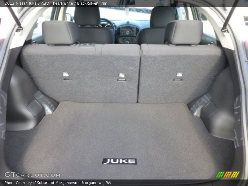 Pearl White / Black/Silver Trim 2013 Nissan Juke S AWD