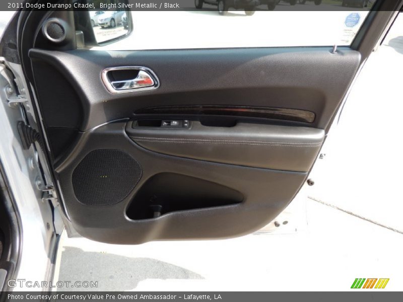 Bright Silver Metallic / Black 2011 Dodge Durango Citadel