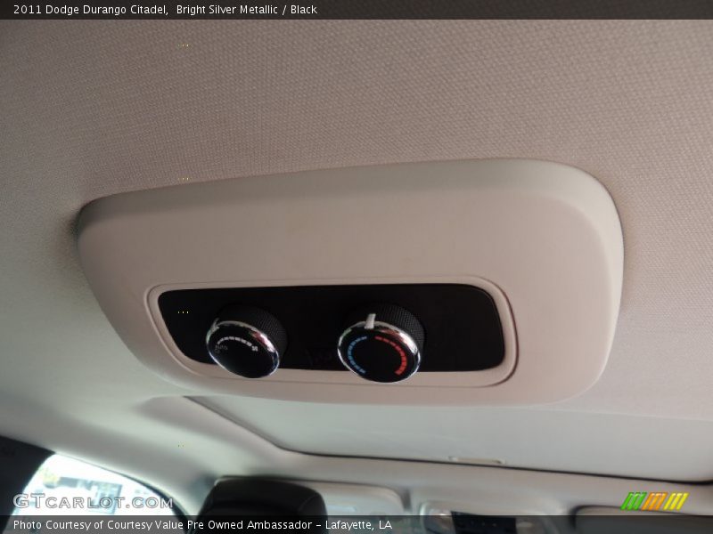 Bright Silver Metallic / Black 2011 Dodge Durango Citadel