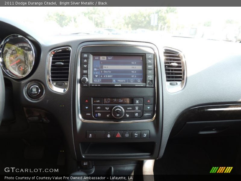 Bright Silver Metallic / Black 2011 Dodge Durango Citadel