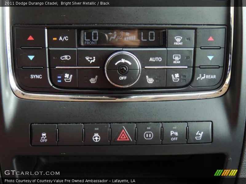 Bright Silver Metallic / Black 2011 Dodge Durango Citadel