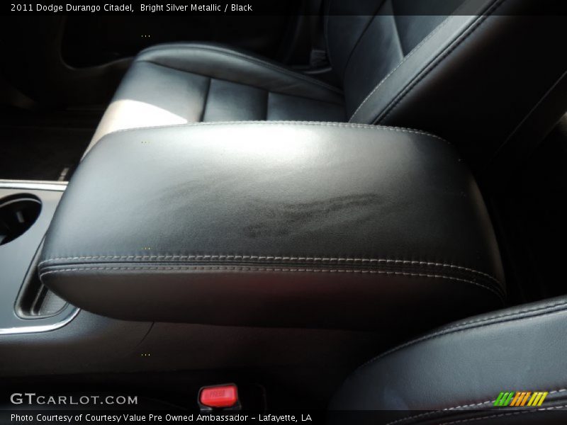 Bright Silver Metallic / Black 2011 Dodge Durango Citadel