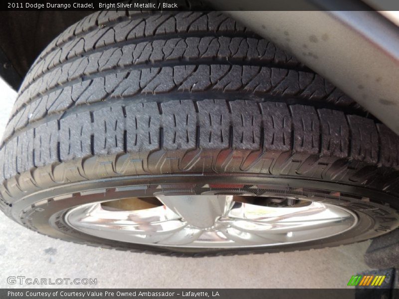 Bright Silver Metallic / Black 2011 Dodge Durango Citadel