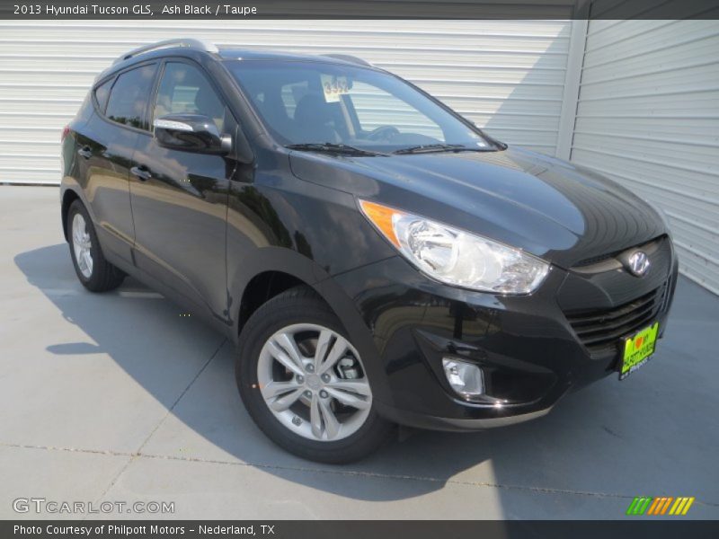 Ash Black / Taupe 2013 Hyundai Tucson GLS