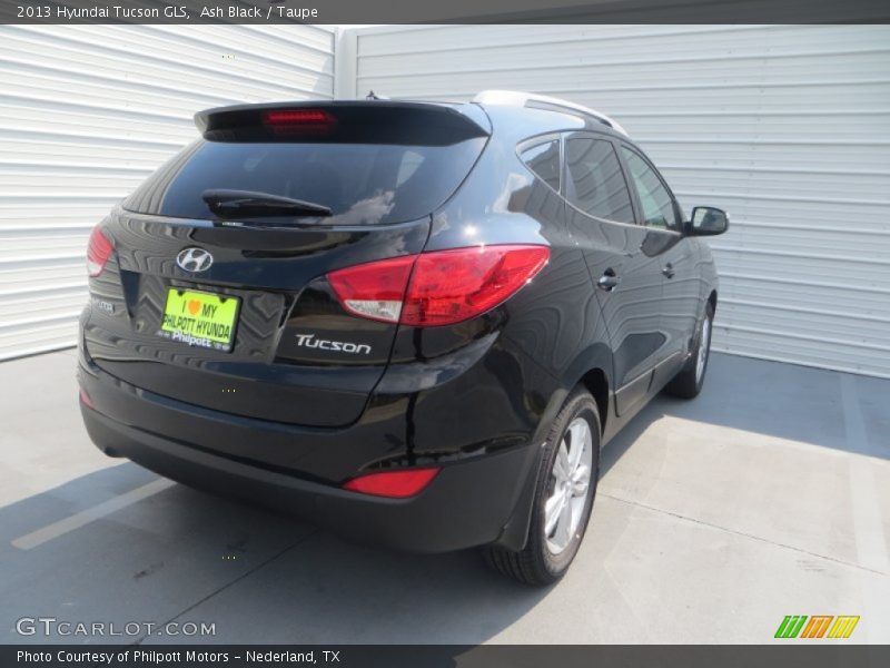 Ash Black / Taupe 2013 Hyundai Tucson GLS
